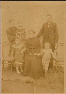 FAMÍLIA MALUGANI